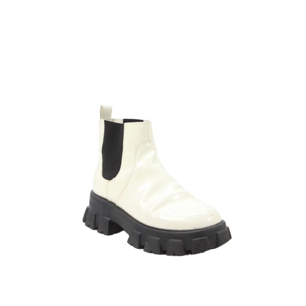 Villa Rouge Women's Leather Pull-On Lug Sole Boots White Size 7